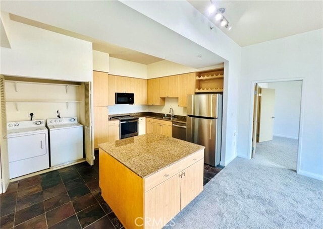 Primary Photo - 388 E Ocean Blvd