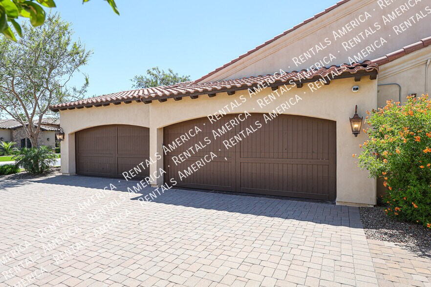 Building Photo - 4430 E Gemini Pl