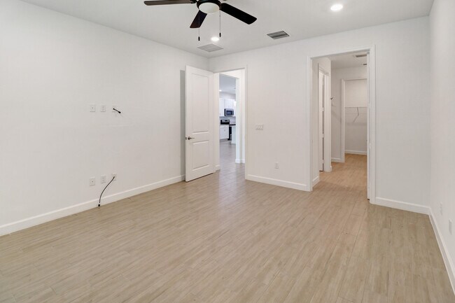 Building Photo - 14520 Wiley Range Rd