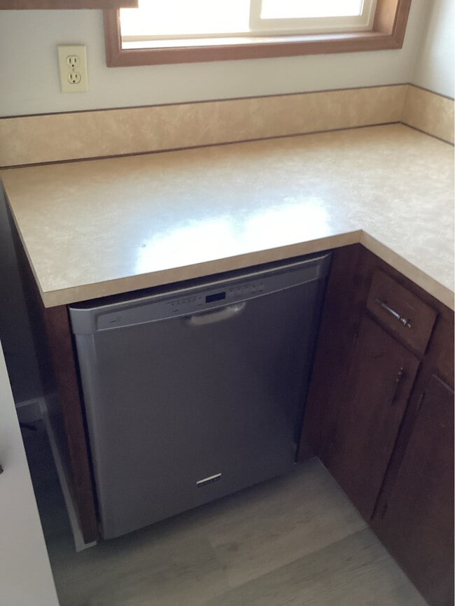 Building Photo - 1112 SW Hurbert St