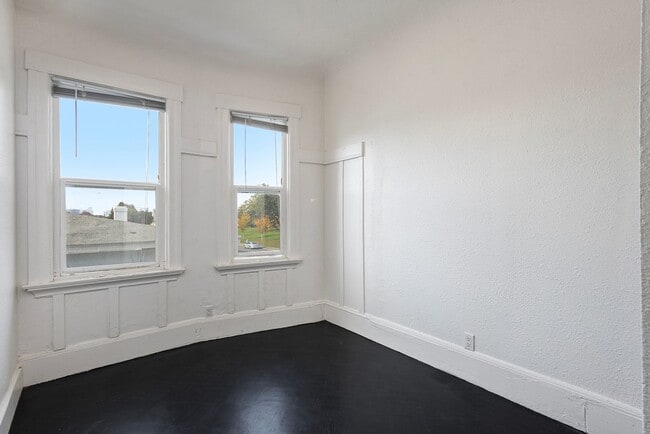 Building Photo - Foothill Blvd 1733/1735