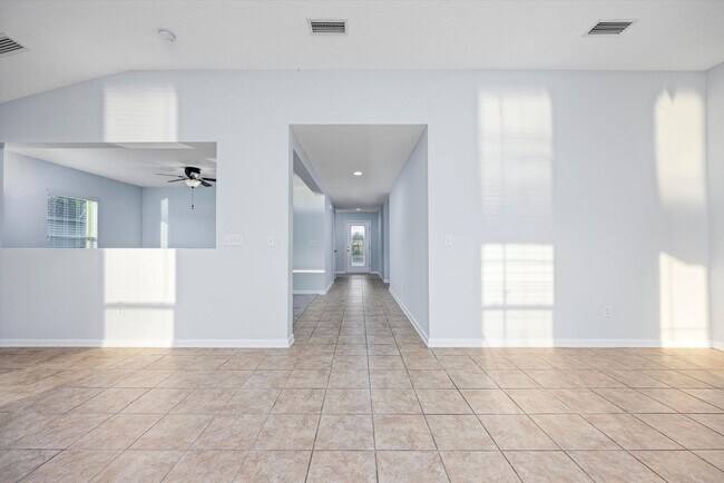 Building Photo - 76690 Timbercreek Blvd