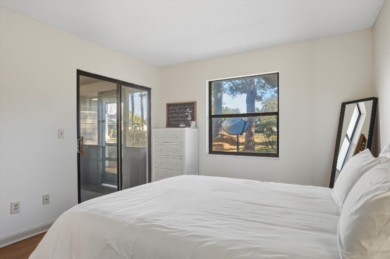 Building Photo - 8329 Derbyshire Pl