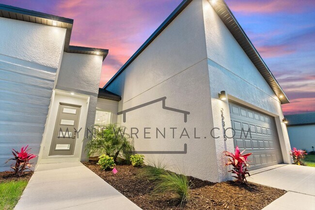 Building Photo - Deposit-Free! Modern, energy efficient hom...