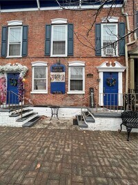 Building Photo - 155 Main St