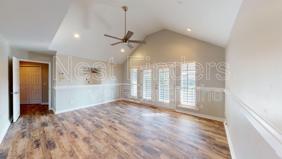 Building Photo - 1334 Charter Ct