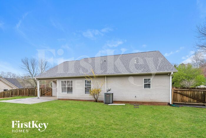 Building Photo - 4333 Grey Park Dr NE