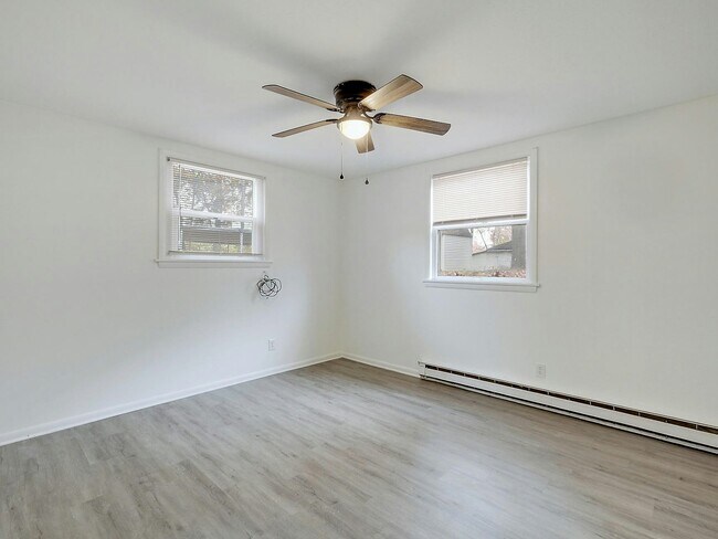 Building Photo - 3741 Woodford Ave NW