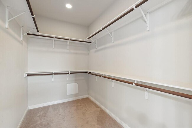 Building Photo - 6810 Idea Rd