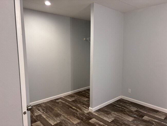 Building Photo - BEAUTIFUL +55 HOA COMMUNITY