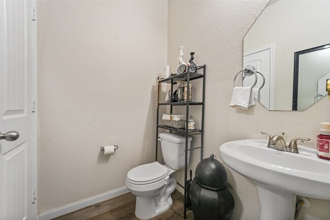 Building Photo - 23659 Goodfellow Dr