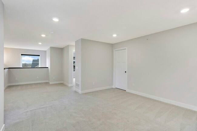 Building Photo - 7070 181st St W