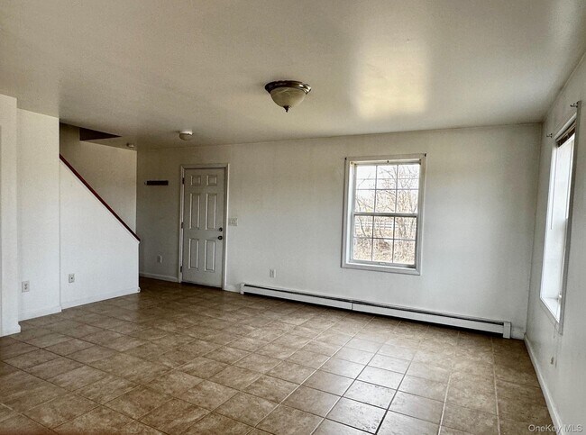 Building Photo - 376 NY-32