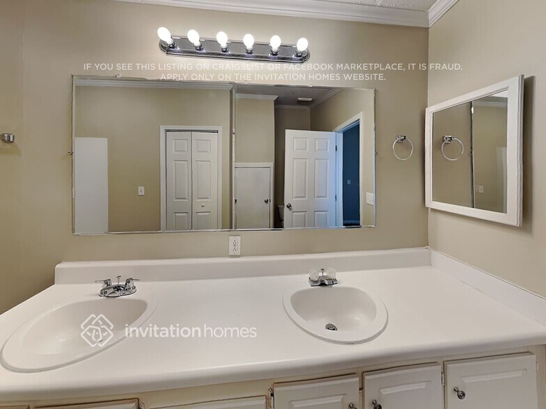 Building Photo - 3154 Alston Dr