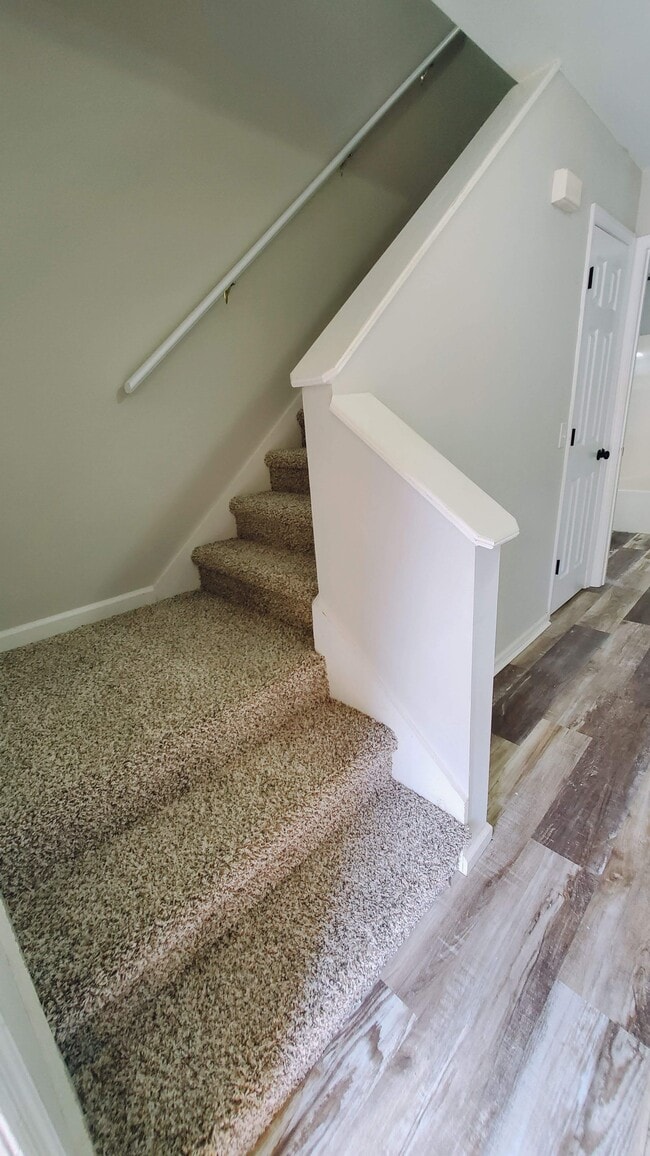 Building Photo - 1126 Lenny Ln