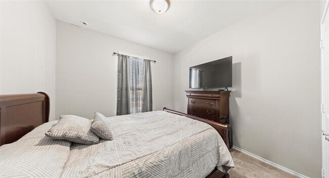 Building Photo - 312 Bougainvillea Lp