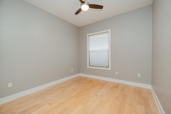 Building Photo - 133 Alicia Dr