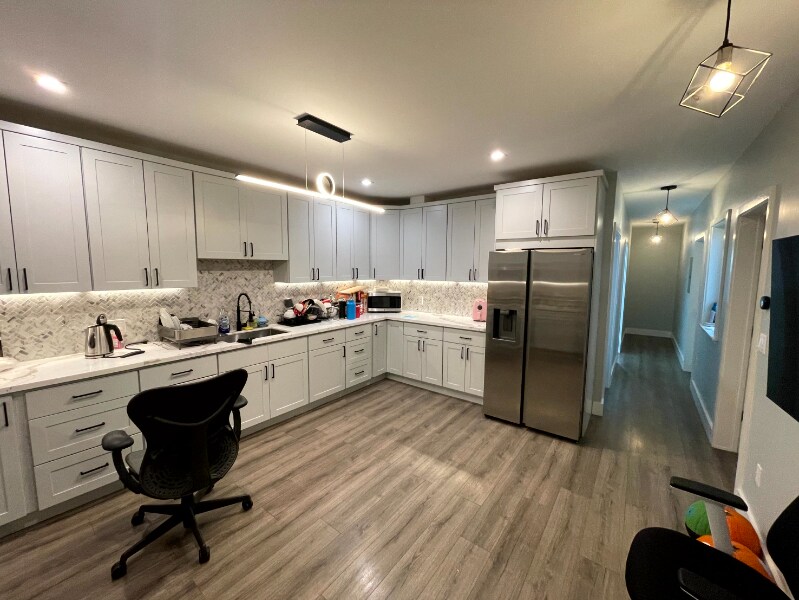 Building Photo - 77 Broad St