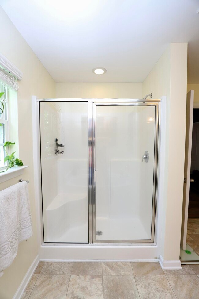 Building Photo - 71 Carina Ln