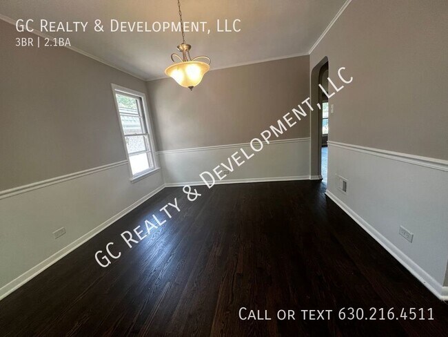 Building Photo - ***SINGLE FAMILY FLOSSMOOR HOME / 3 BDRM /...
