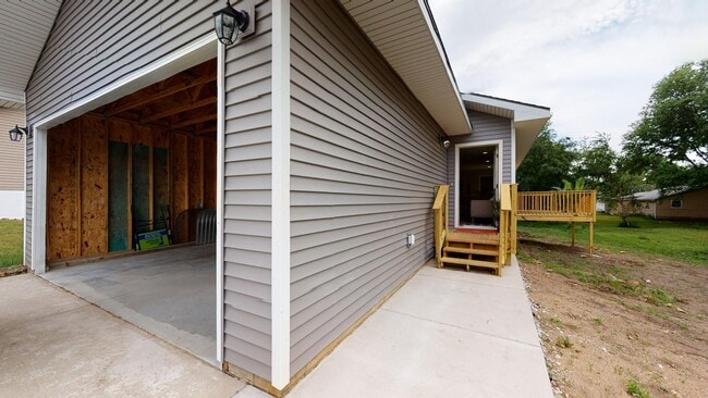 Building Photo - Beautiful NEW Home
