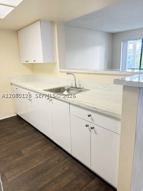Building Photo - 8307 Coral Lake Ln