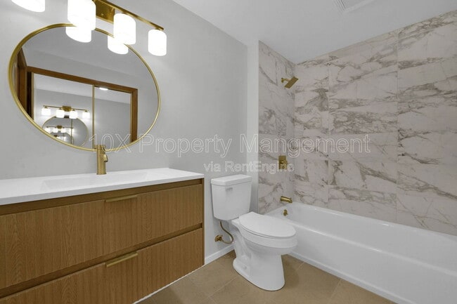 Building Photo - 1638 Parkinson Dr