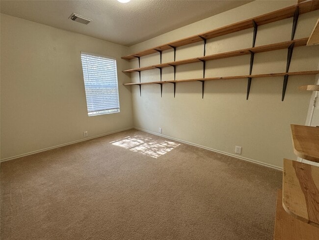 Building Photo - 9714 Coyote Creek Dr