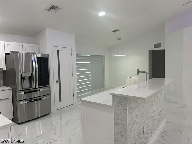 Building Photo - 3417 31st St W