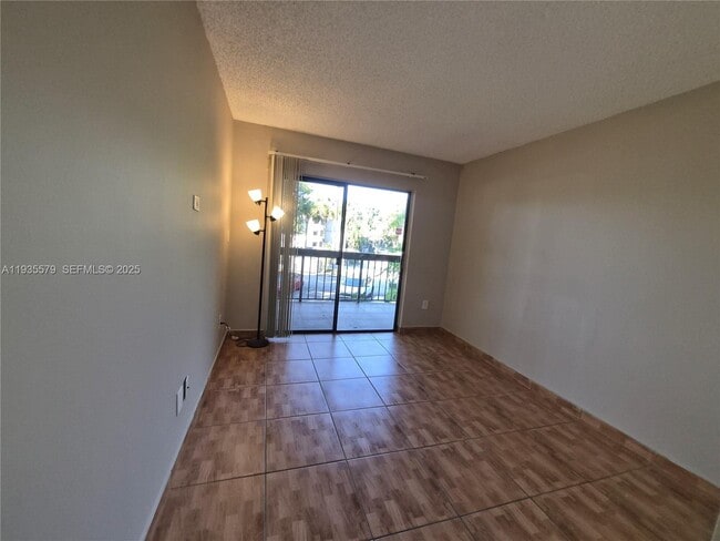 Building Photo - 8811 SW 132nd Pl