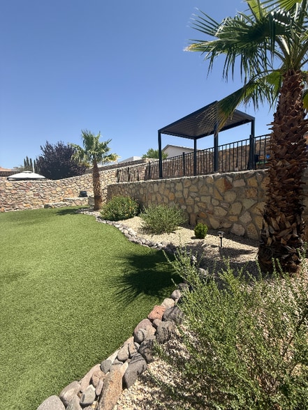 Building Photo - 2067 Villa Napoli Loop E