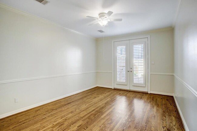 Building Photo - 6638 Minola St