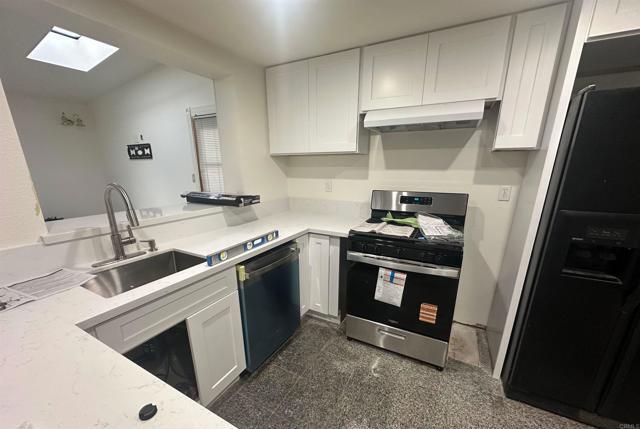 Building Photo - 1798 Sherbrooke St