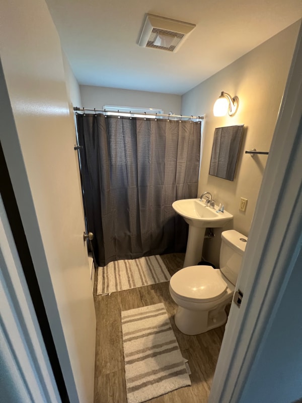 Building Photo - 2201 Catalpa Rd