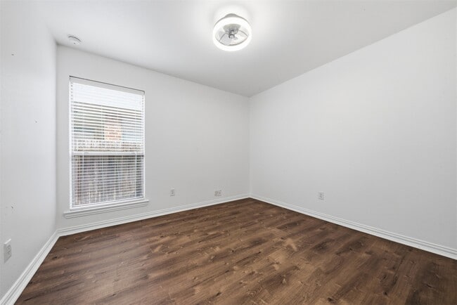Building Photo - 4303 Wellington Grove Ln