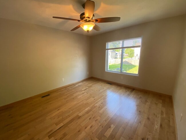 Building Photo - 1118 Lafayette - 4 Bed/4.5 Bath Unit Near ...