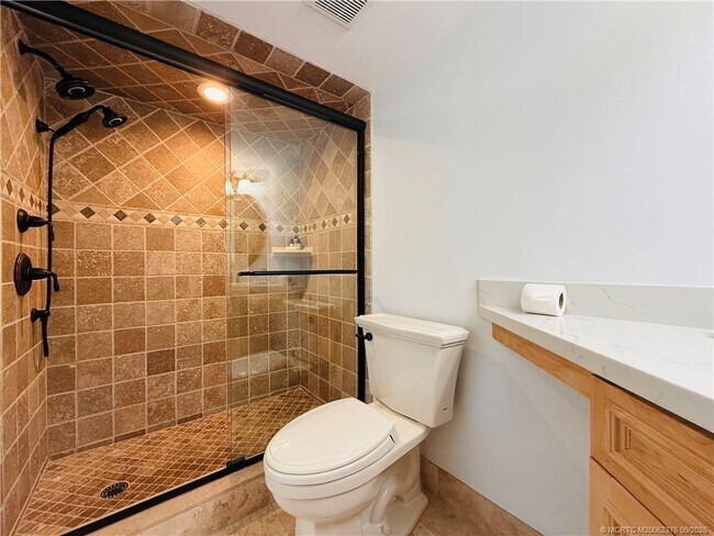 Building Photo - 8800 S Ocean Dr