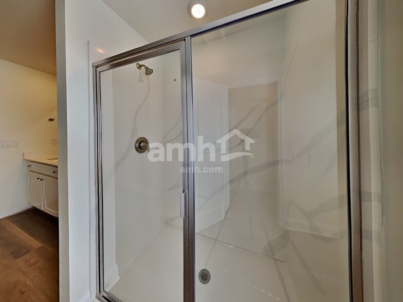 Building Photo - 850 Jubilation St