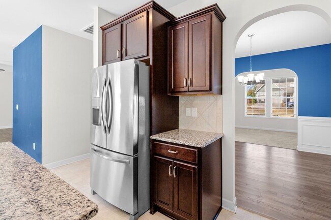 Building Photo - 4095 Irwin Dr