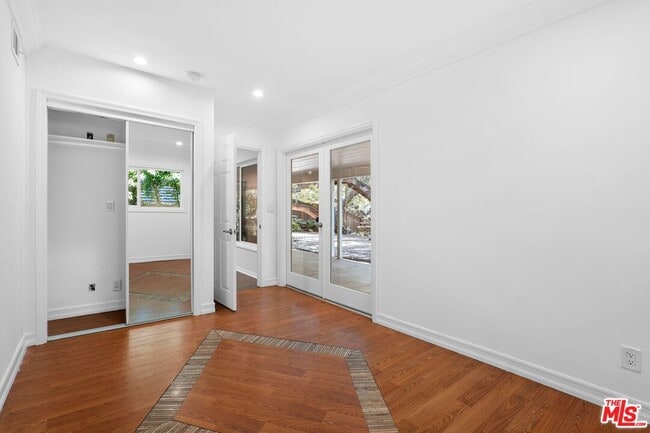 Building Photo - 15543 Del Gado Dr