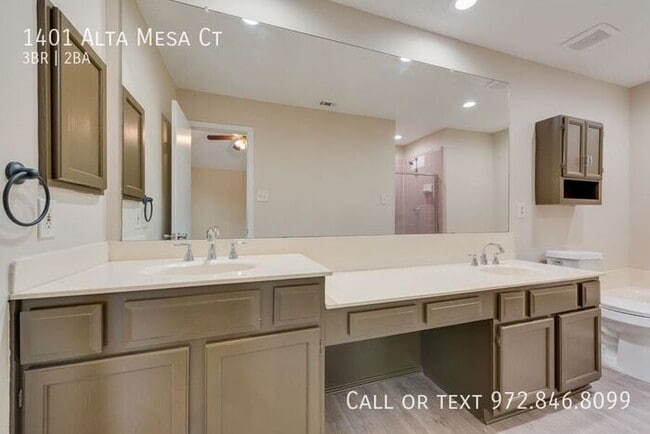 Building Photo - 1401 Alta Mesa Ct