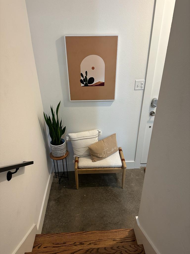 Building Photo - 5705 Bryan Pky