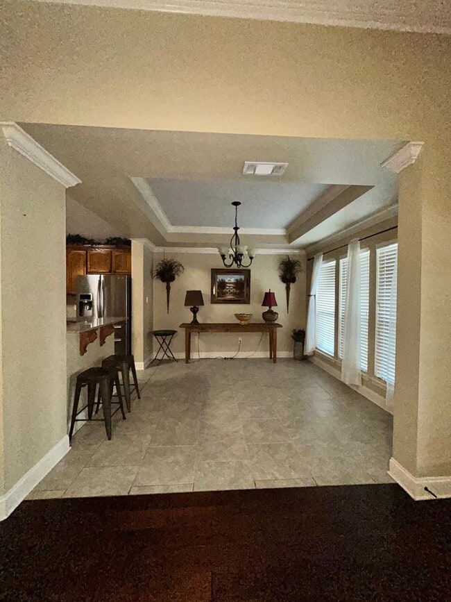 Building Photo - 41488 Creekstone Avenue