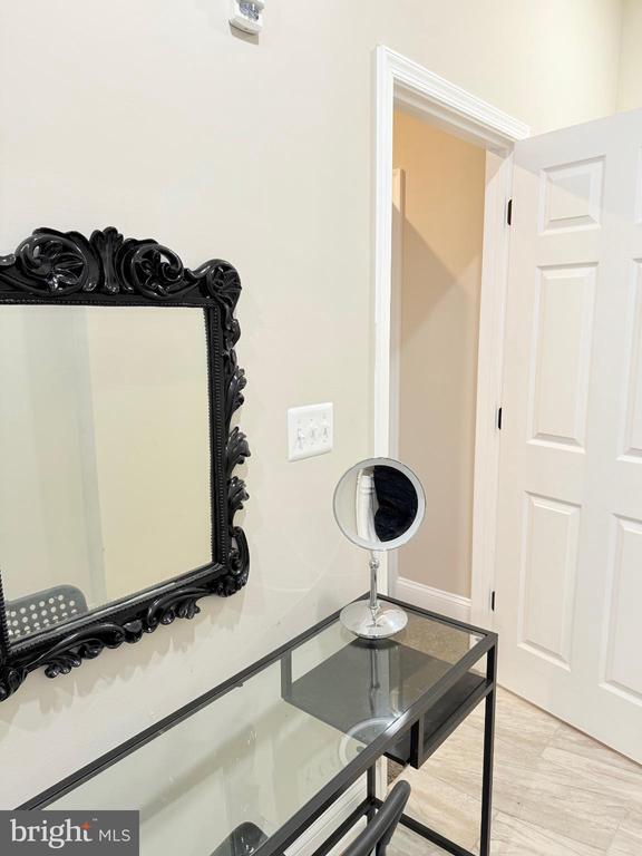 Building Photo - 3429 Chestnut Ave