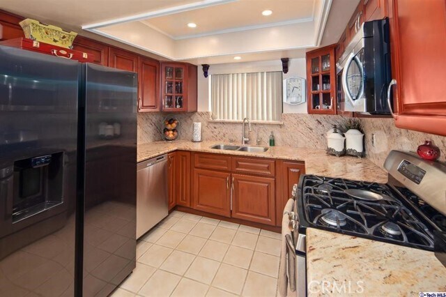 Building Photo - 1247 E Wilson Ave