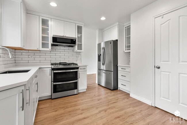 Building Photo - 4 Bedroom | 2.5 Bathroom | Garage - Conven...