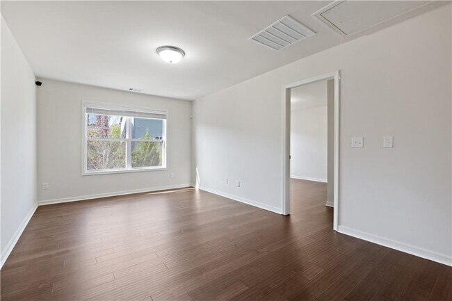 Building Photo - 221 Orchard Trail