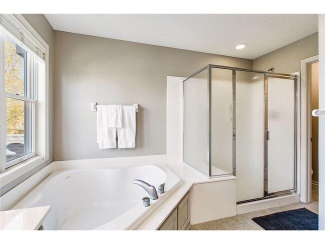 Building Photo - 1579 Stoneridge Cir