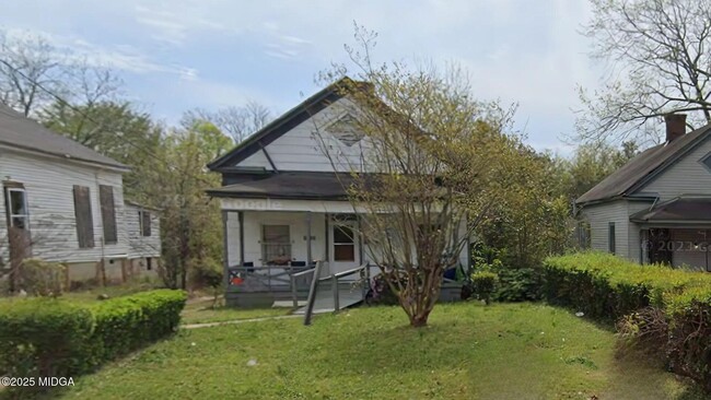 Primary Photo - 2112 Jeff Davis St