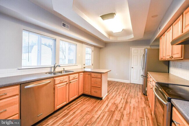 Building Photo - 1303 Port Echo Ln